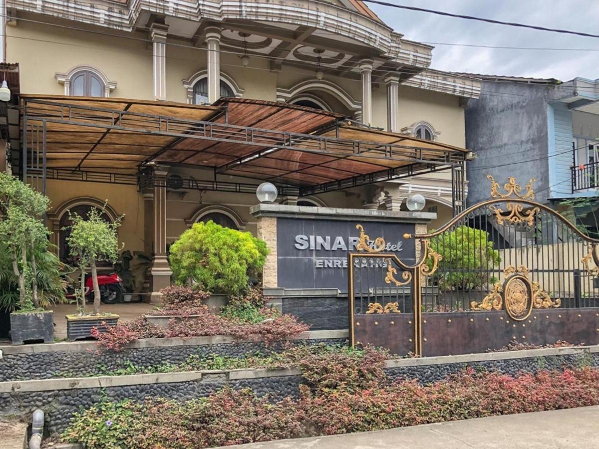 Sinar Hotel Enrekang Exterior foto